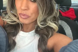 serious gentlemen only - 44 - Image 1