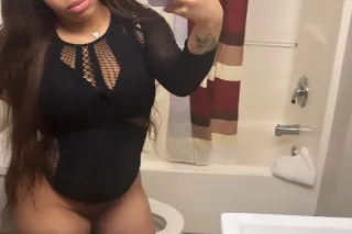 sexy girl ready to please you ... - Image 1