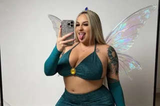 PRE- booking with your NEW fav blonde Hottie 🌶 - Image 3